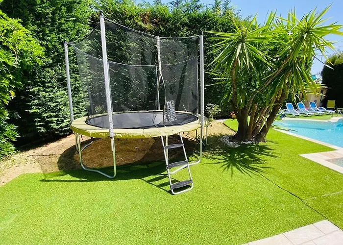 度假居 Maracudja 125 M² 芒通