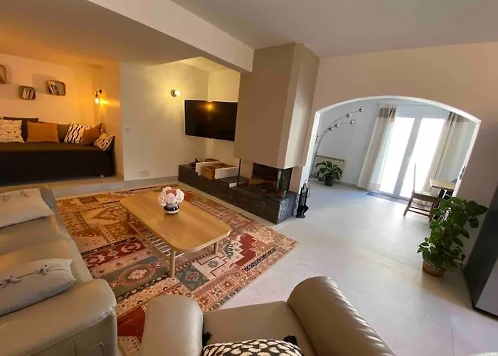 度假居 Maracudja 125 M² 芒通